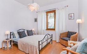 Shik & Chic One Bedroom Central Apartment Graf Ignatiev X Shishman Corner By Flat Mаnager